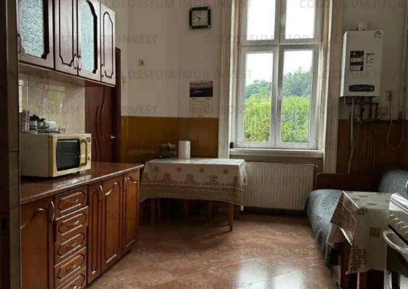 Apartament 2 camere, semidecomandat - zona Centru Istori - 2