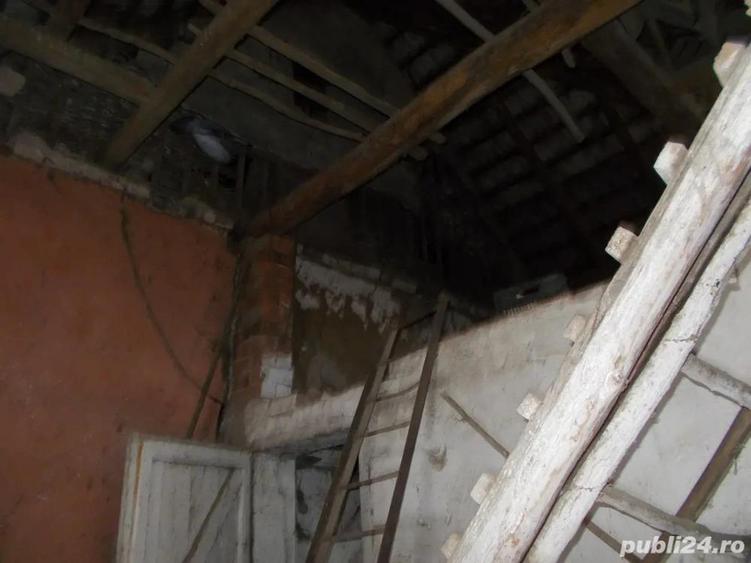 Casa Ianova, 2corpuri, 3 camere, 1500mp teren - 10