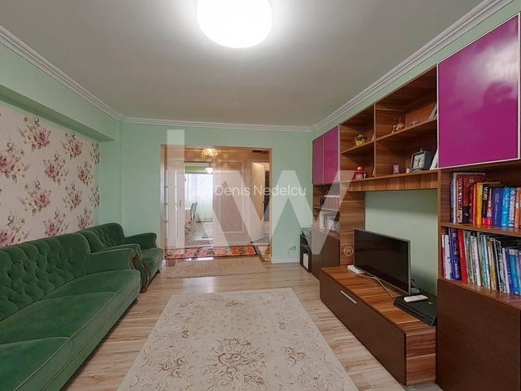 Apartament cu 3 camere/ 65 mp utili/ loc de parcare