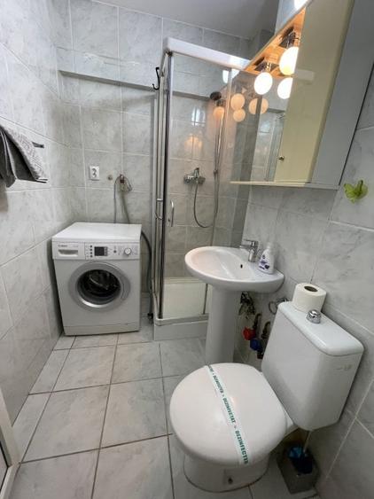 Garsoniera ultracentrala, mobilata , etaj 3, bloc solid, termoiz, langa Cismigiu - 7