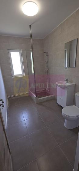 Casa de vanzare cu 4 camere in Brebu - 6