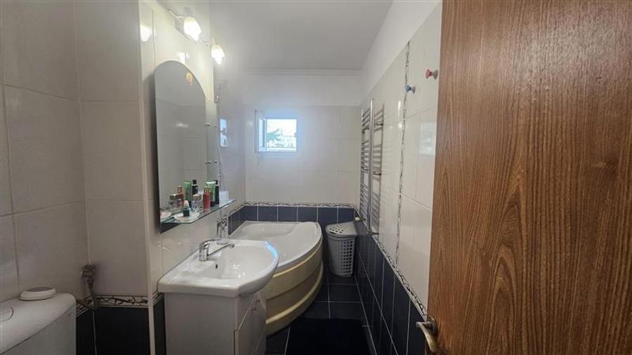 Apartament cu 2 camere decomandat, mobilat în Rahova