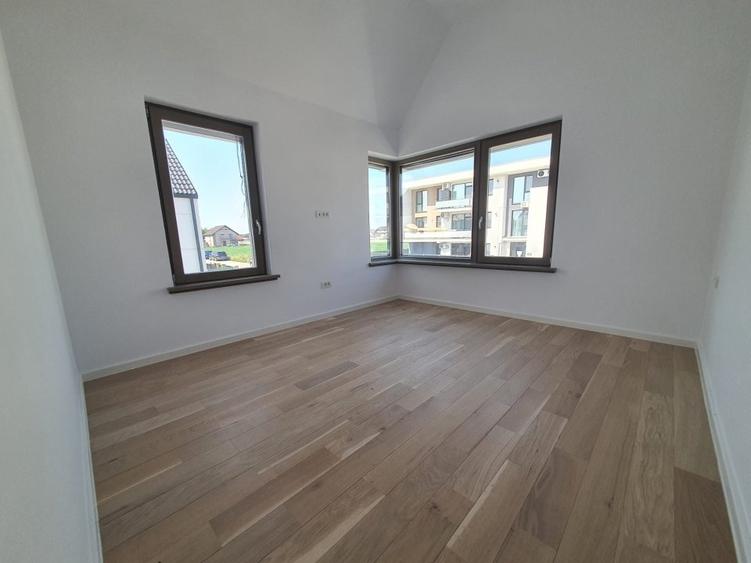 Monarch Soleil - finisaje de lux: parchet,usi, tamplarie lemn natural - 7