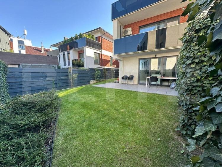 Casa cu 4 camere, 145 mp, zona Andrei Muresanu - 1