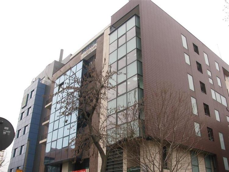 Cladire de birouri in zona ultracentrala - de vanzare - 1