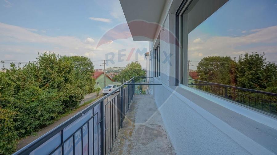 Apartament cu 3 camere in casa, curte proprie si garaj - 18