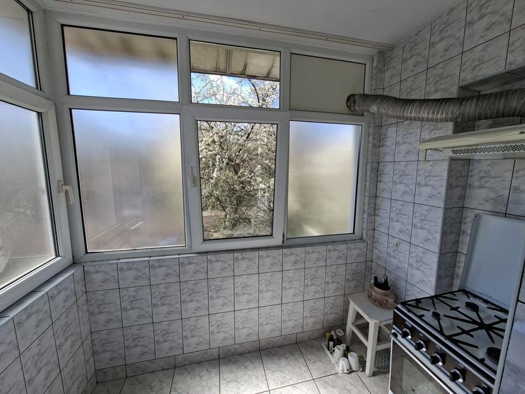 Apartament 2 camere et. 1 Carol Davila decomandat, conf. 1, Proprietar - 8