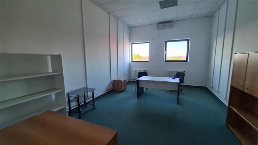 Spatiu show room, 1500 mp , parcare , Calea Lugojului - 9