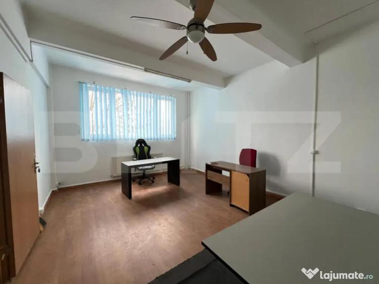 Spa?iu birou, 90 mp, zona Pia?a 1 Mai - 8