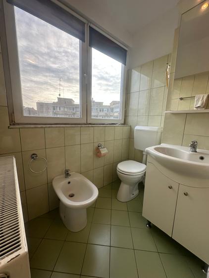 Apartament 2 dormitoare cu hol locuibil, 2 balc, centrala proprie, bloc solid - 26