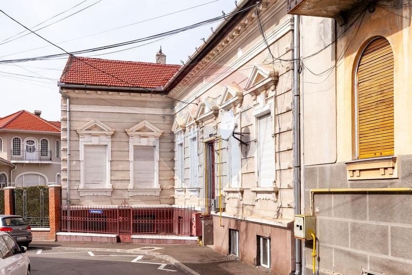 Apartament 4 camere spațioase,  curte,  zona Piata Catedralei - 20