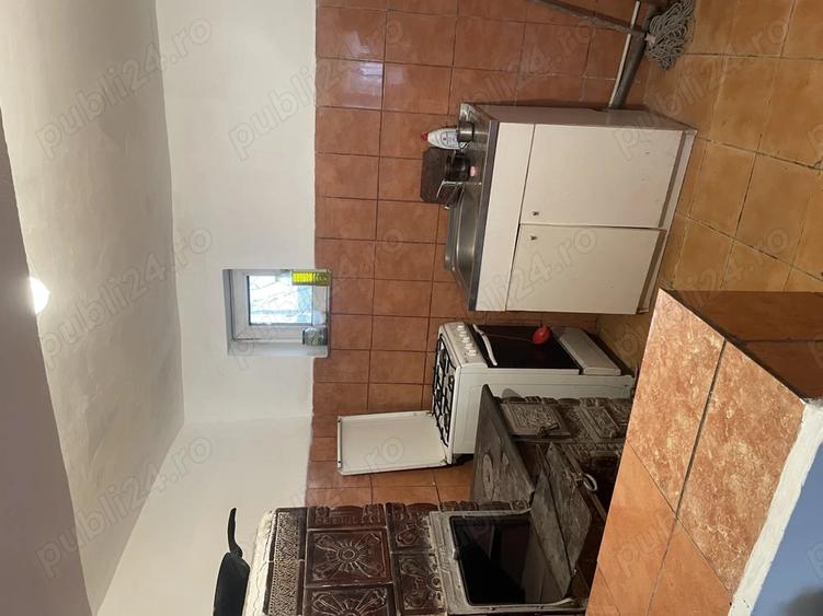 Vand casa in Ciugudul de Sus . Pentru mai multe detalii , va rog sa ma contacta?i in privat - 5