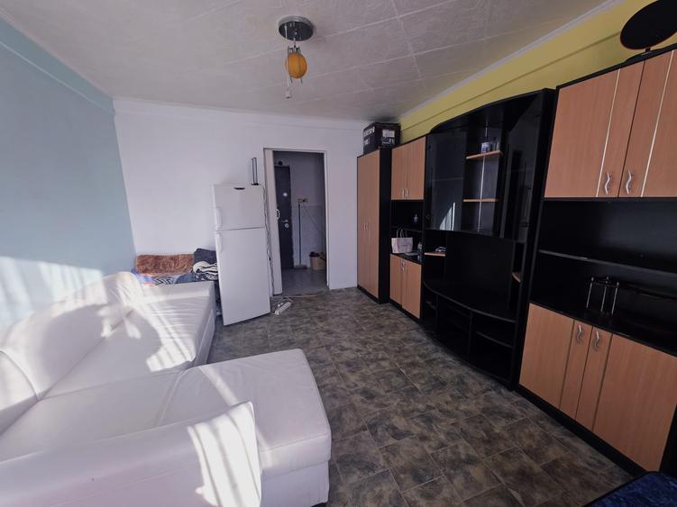 Vand camera de camin Uzina 2 cu baie proprie - 4