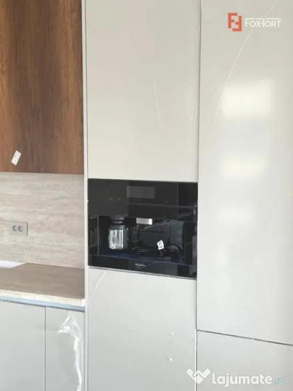 Apartament cu 4 camere decomandat în Torontalului