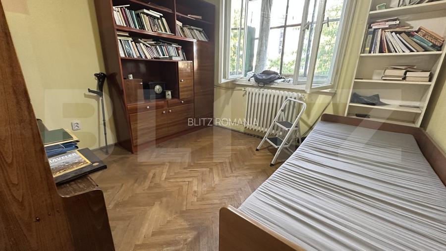 Apartament 2 camere, decomandat, zona Rogerius