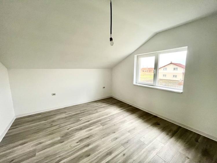 Casa Individuala, Complet Finalizata, 5 Camere - 9