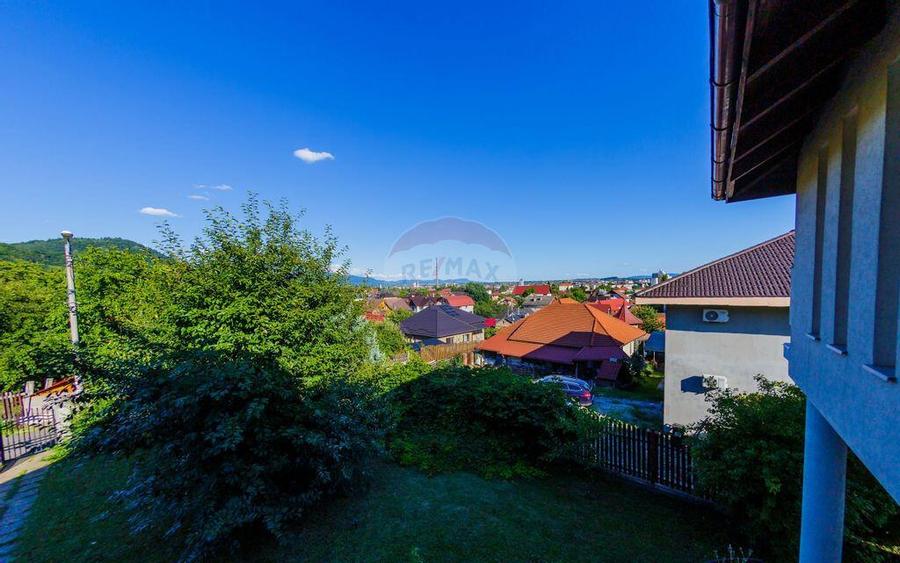 Casa eleganta in zona exclusivista, cu priveli?te d... - 15