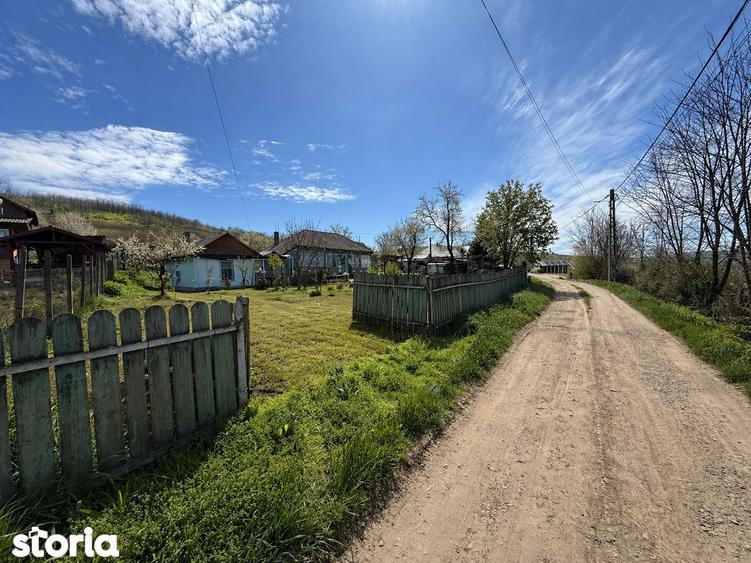 Teren 3550mp, 10km de Iasi, casa - 2