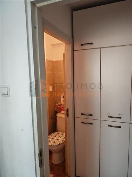 Apartament 3 camere cf 1 semidecomandat in zona Crang - 12