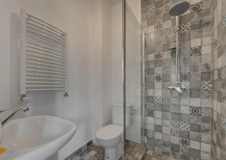 In Cartierul Evreiesc, casa 3 camere pivnita si mansarda - 10