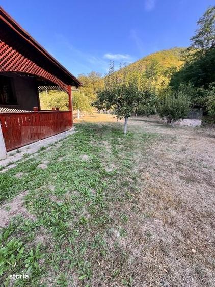 Casă cu 3 camere cu Teren 1500 Mp în Toplița