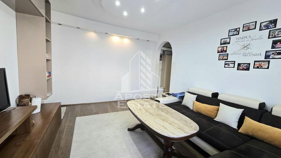 Apartament cu 4 camere, etaj intermediar, zona Dacia - 11