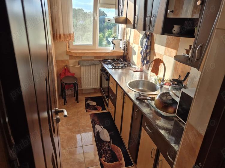Apartament de vanzare - 3