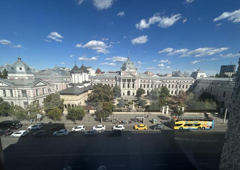 Garsoniera Lux de vanzare Piata Universitatii 30mp - 1