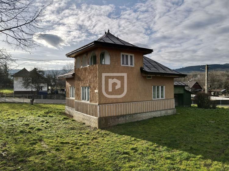 Casă bătrânească cu teren în Solca – 26 ari - 1