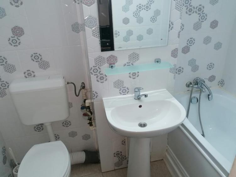 Garsoniera decomandata la cheie, mobilata - utilata, centrala proprie - 6