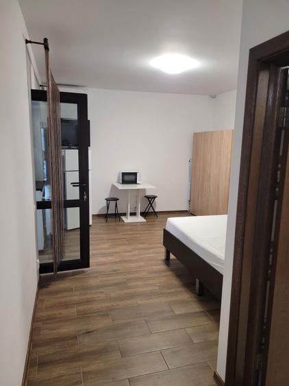 Inchiriez Garsoniera 1350 lei si apartament 2000 lei in Manolache Il - 1