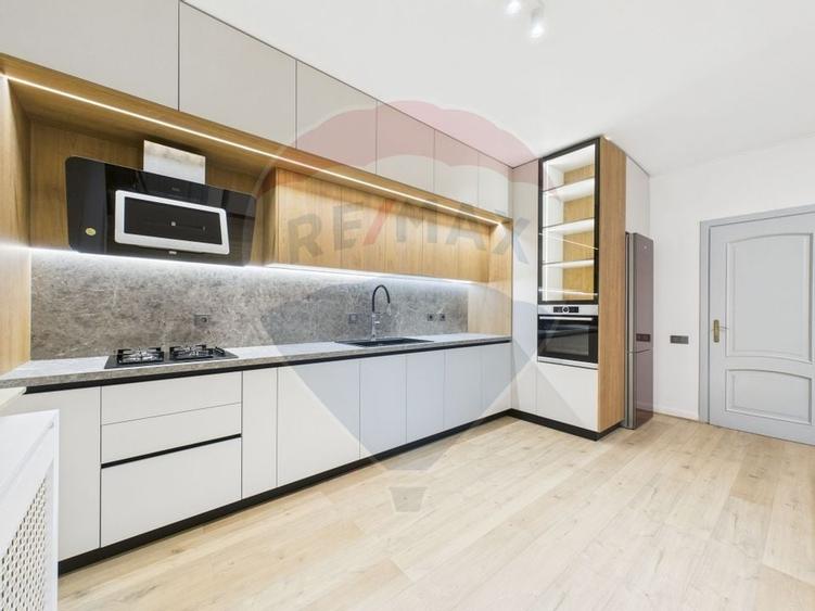 Casă / Vilă Pipera  cu 7 camere de închiriat - 12