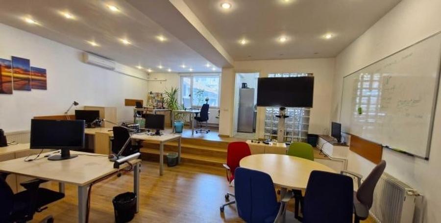 Spatiu Birou | Unirii | 80 mp | Open Space | 2 Bai | Centrala | - 1