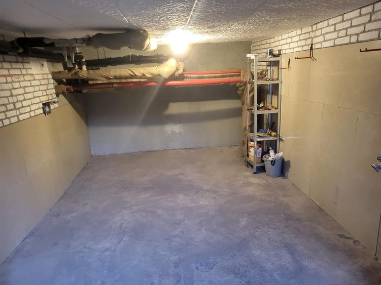 Garaj de 17 mp- zona Piata Chibrit - 3