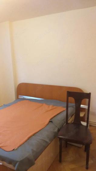 Apartament 4 camere Cetate etaj 1 de inchiriat - 8