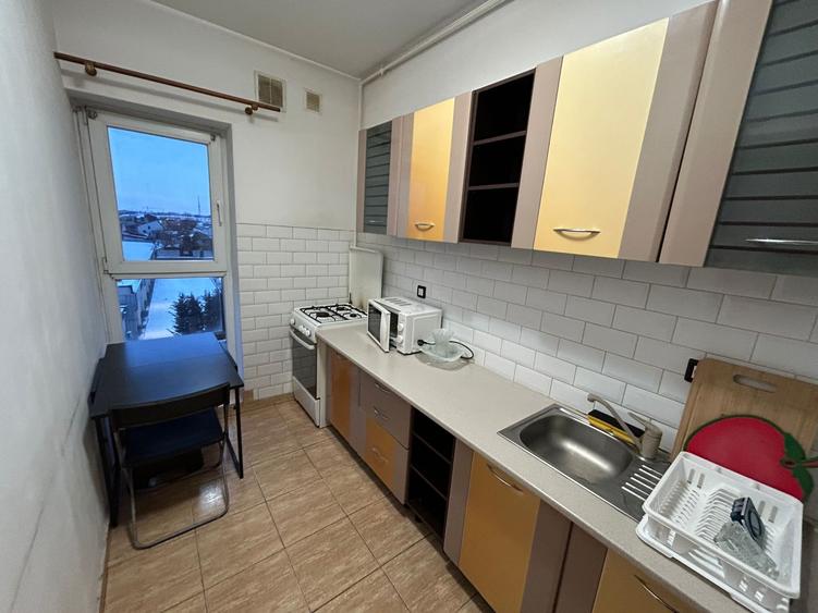 Garsoiera Titan Rasarit De Soare 40 Mp Etaj 3 17 Min Metrou Titan - 3