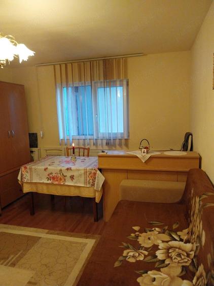 Vand apartament 2 camere - 5