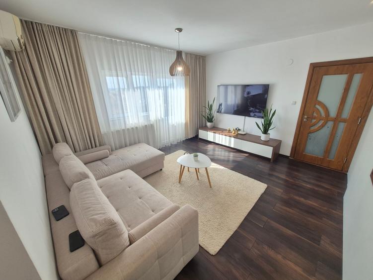 2 Cam-Lux-1 Min Spitalul Judetean-54 MP--Balcon-Mobilat-Centrala--85.000 Euro ! - 1