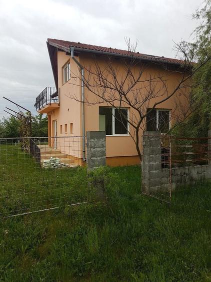 Casa de inchiriat individuala MOSNITA NOUA - 2