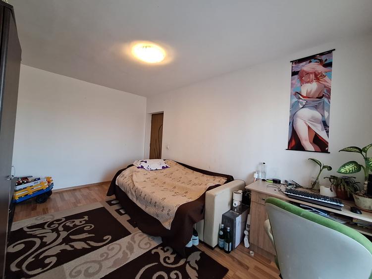 Apartament cu 2 camere, decomandat, balcon, zona Terra - 3