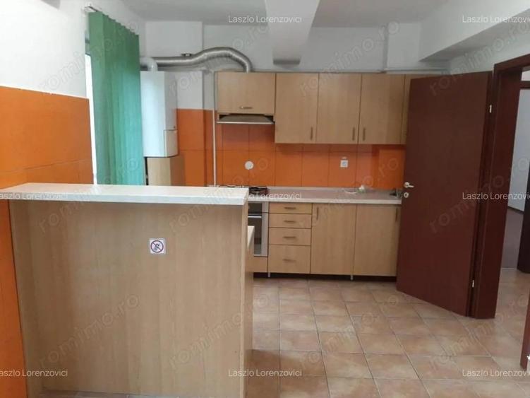 Central - Inchiriere apartament 3 camere - Str. Mihai Eminescu - 4