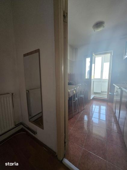 Apartament cu 3 camere decomandat în Lipovei