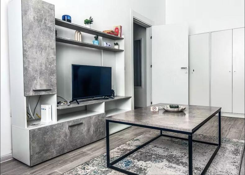 Inchiriez apartament 2 camere - 1