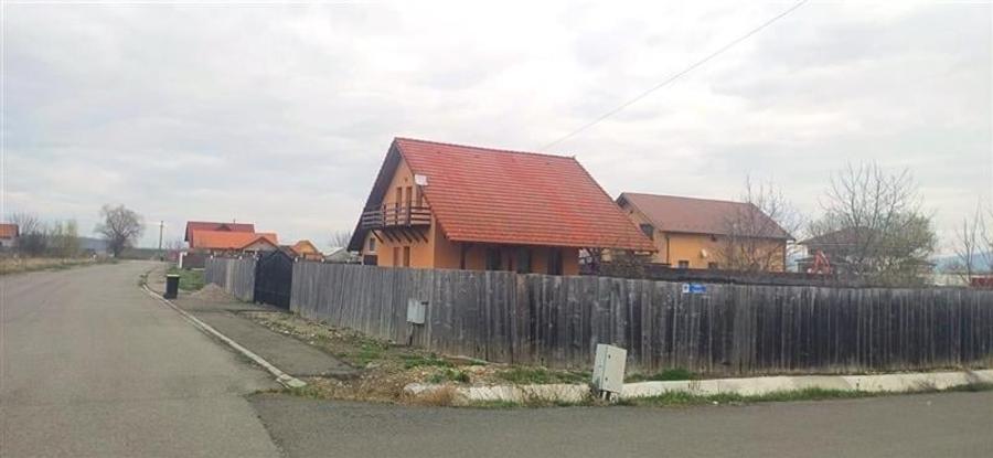 1.400 mp intravilan, in cartier tanar, cu drum deschis,energie la poarta, Prejme - 5