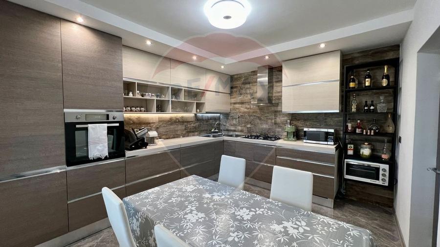 Casa spatioasa P+M si teren generos de 4151 mp in Tg. Bujor Galati - 5