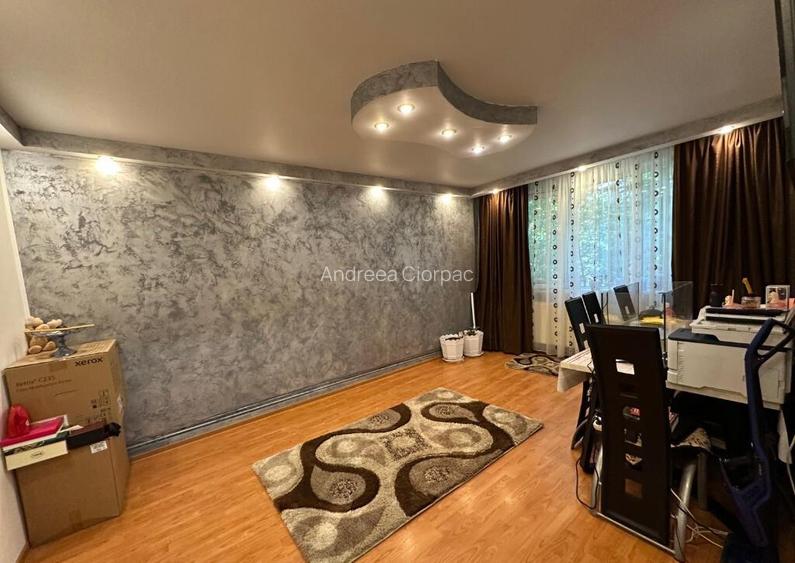 Apartament 4 camere - Izvorul Crisului