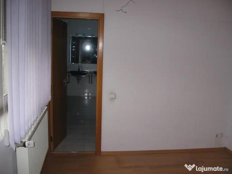 Vand casa la curte Ciorogarla - 5