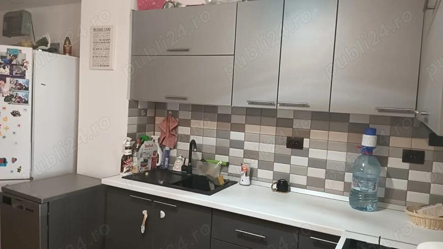 Vand apartament 3 camere in Babeni - 4