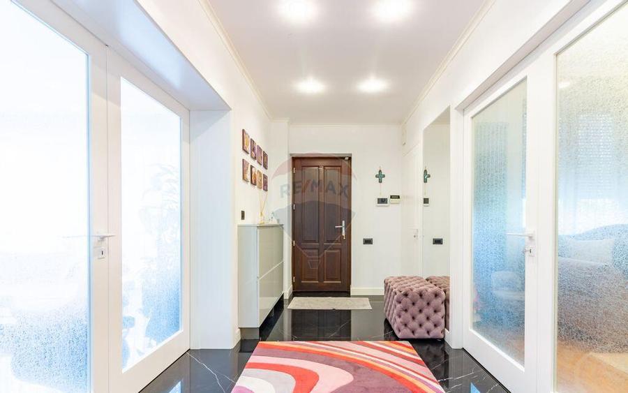 Vila + casa de oaspe?i + casa angaja?i | 12 camere |... - 5