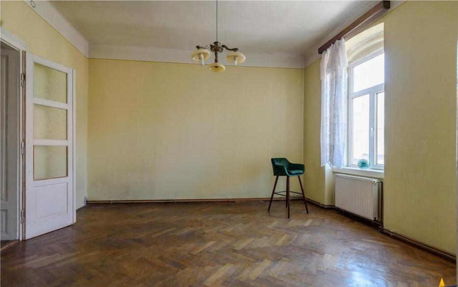 Nivel in vila, curte deosebita, priveliste, Central, Brasov - 12